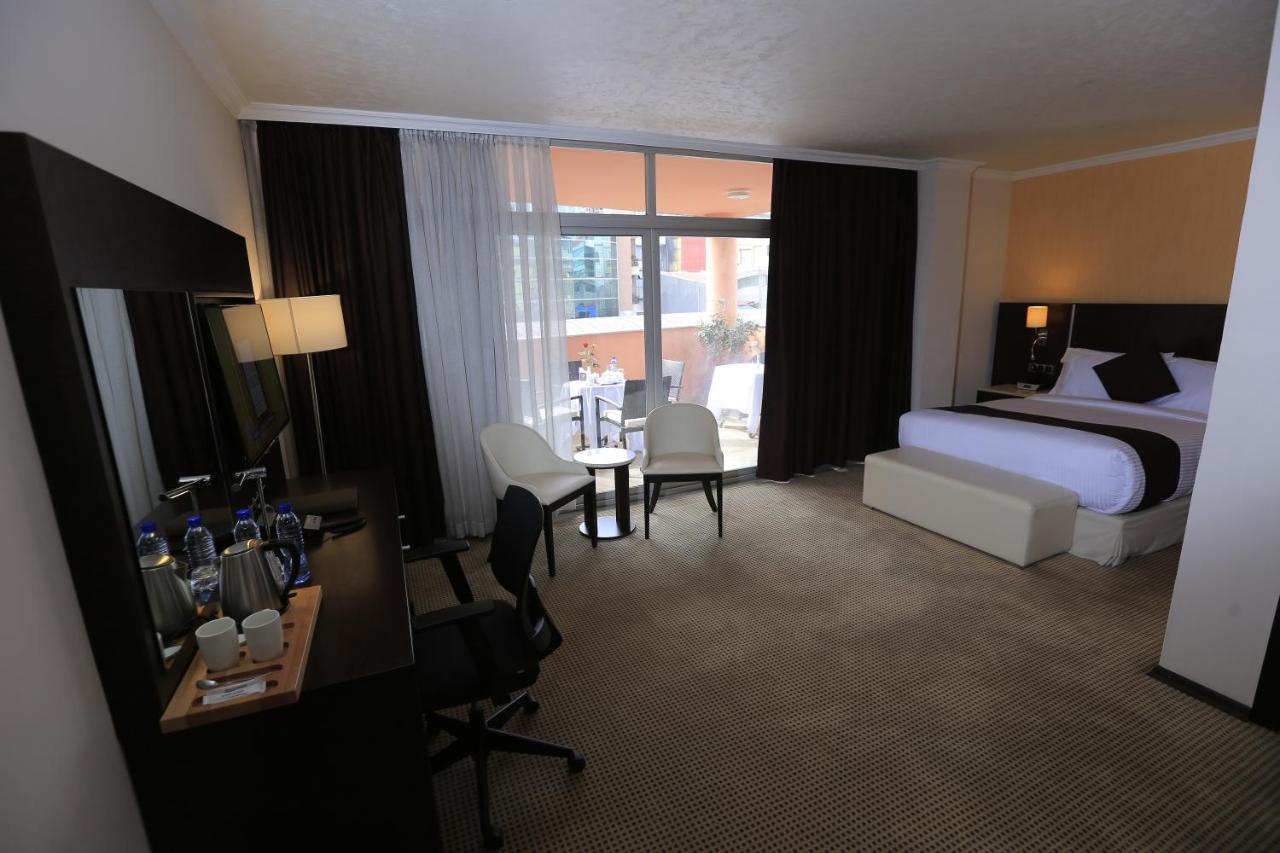 אדיס אבבה Cassiopeia Hotel מראה חיצוני תמונה