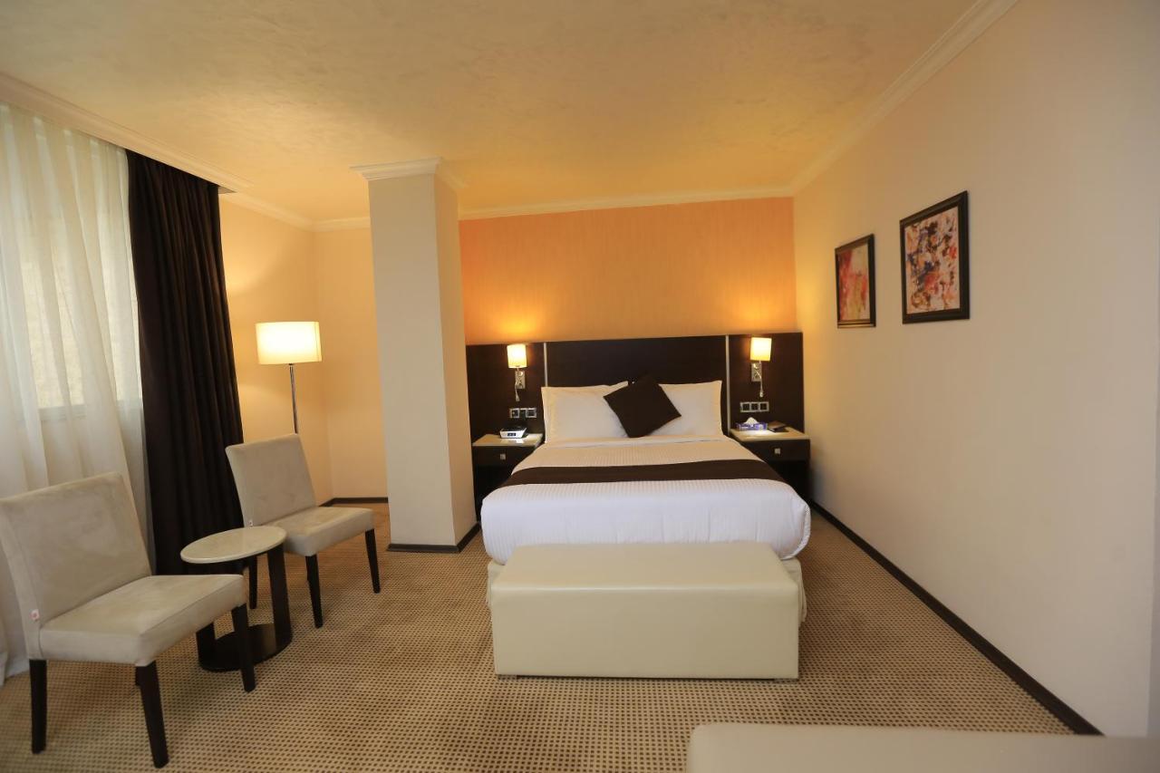 אדיס אבבה Cassiopeia Hotel מראה חיצוני תמונה