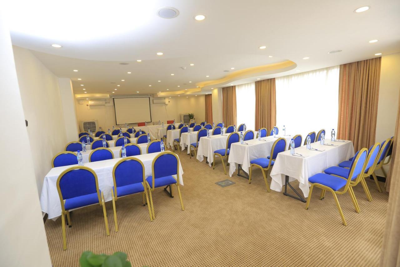 אדיס אבבה Cassiopeia Hotel מראה חיצוני תמונה
