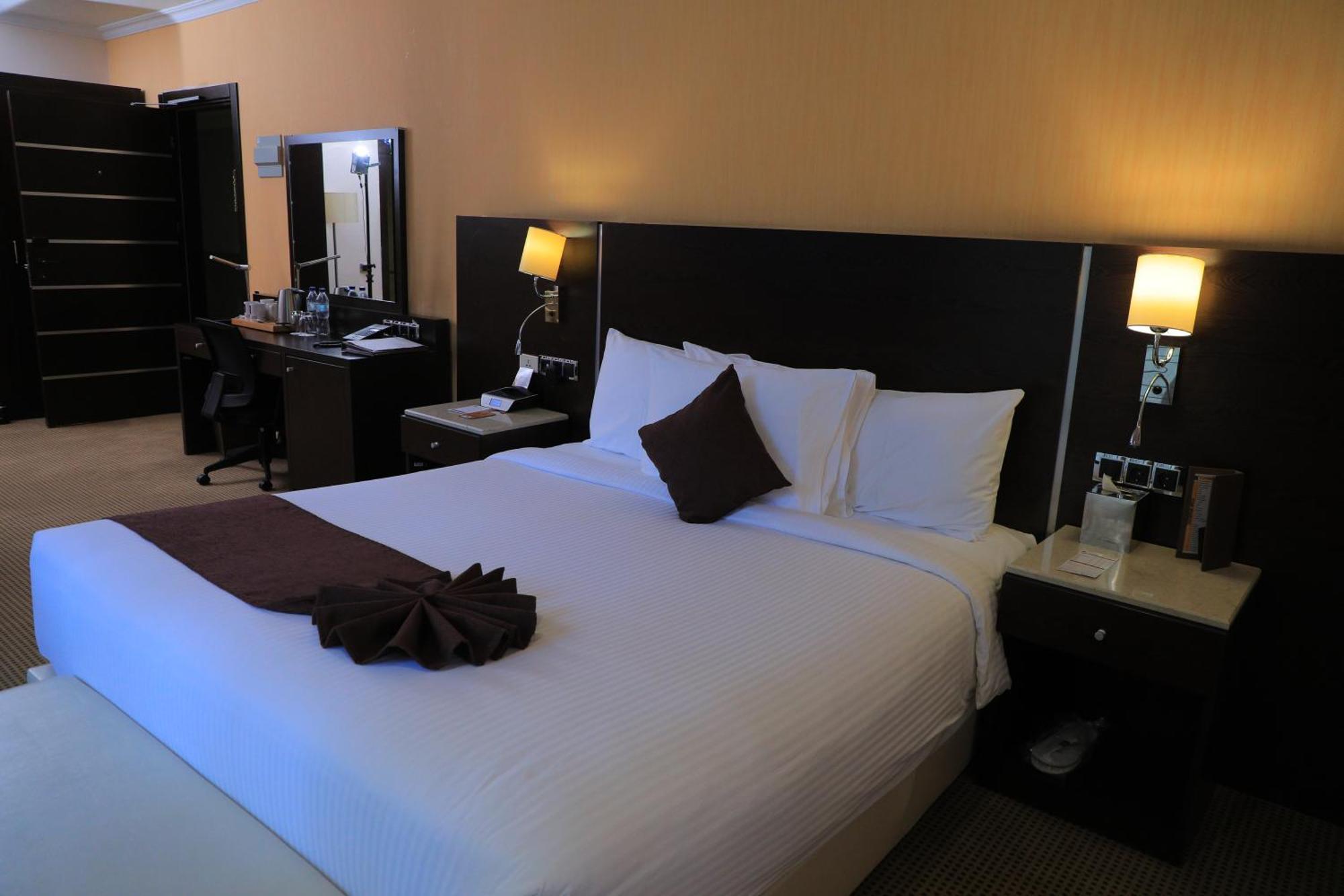 אדיס אבבה Cassiopeia Hotel מראה חיצוני תמונה