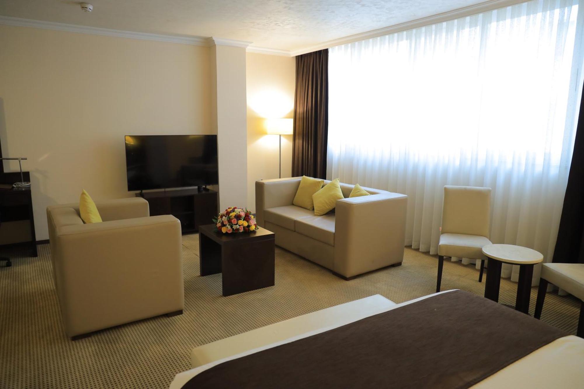 אדיס אבבה Cassiopeia Hotel מראה חיצוני תמונה