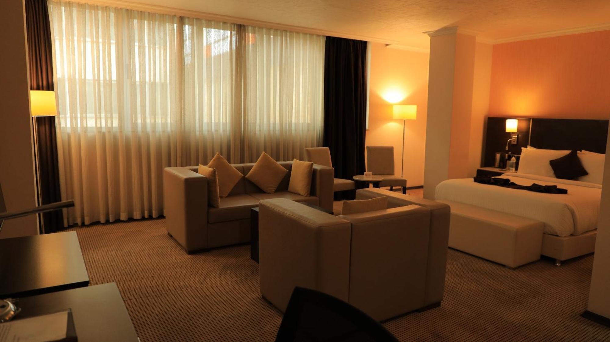 אדיס אבבה Cassiopeia Hotel מראה חיצוני תמונה